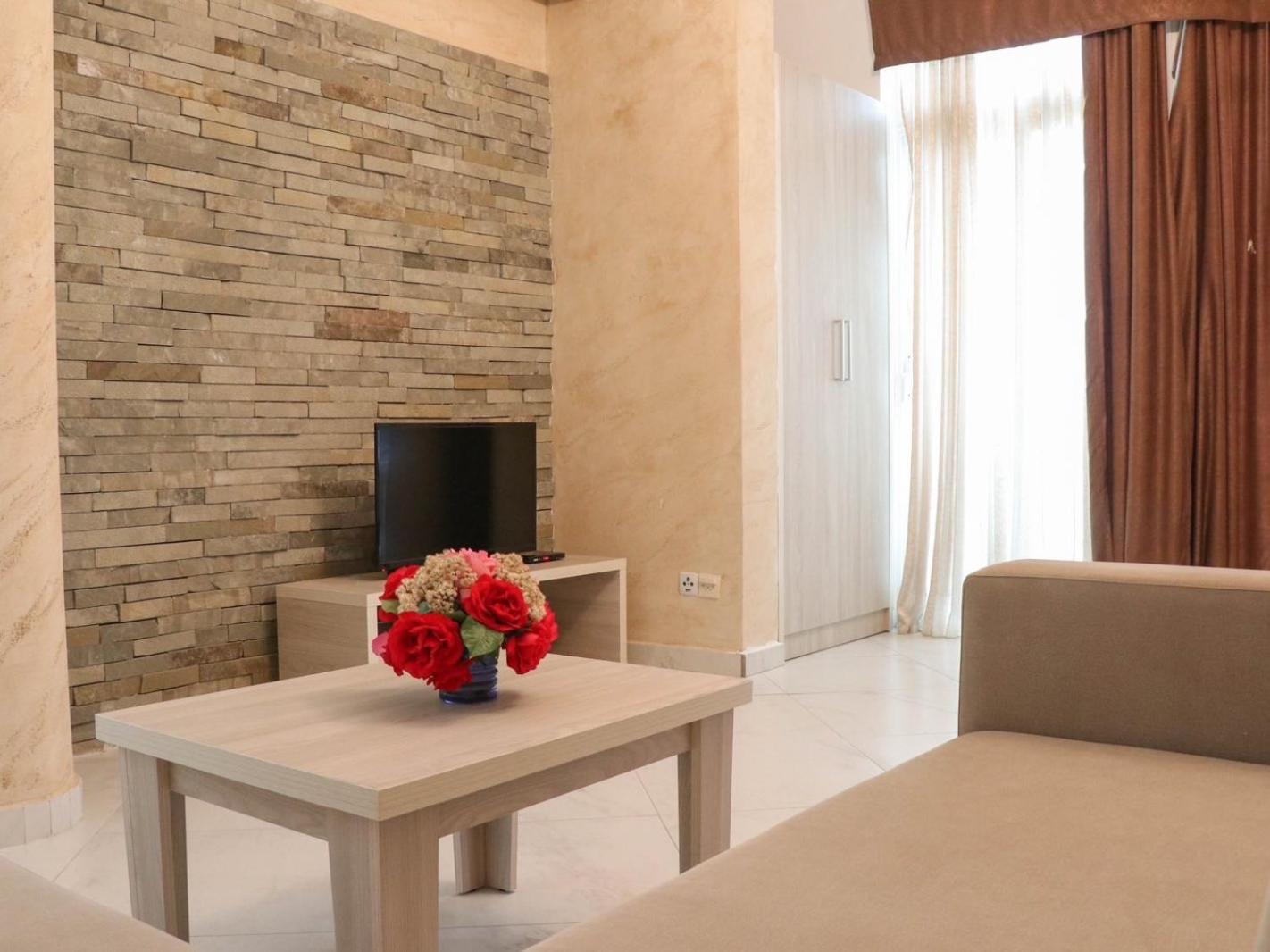 Imperial Hotel Ulcinj Exterior photo