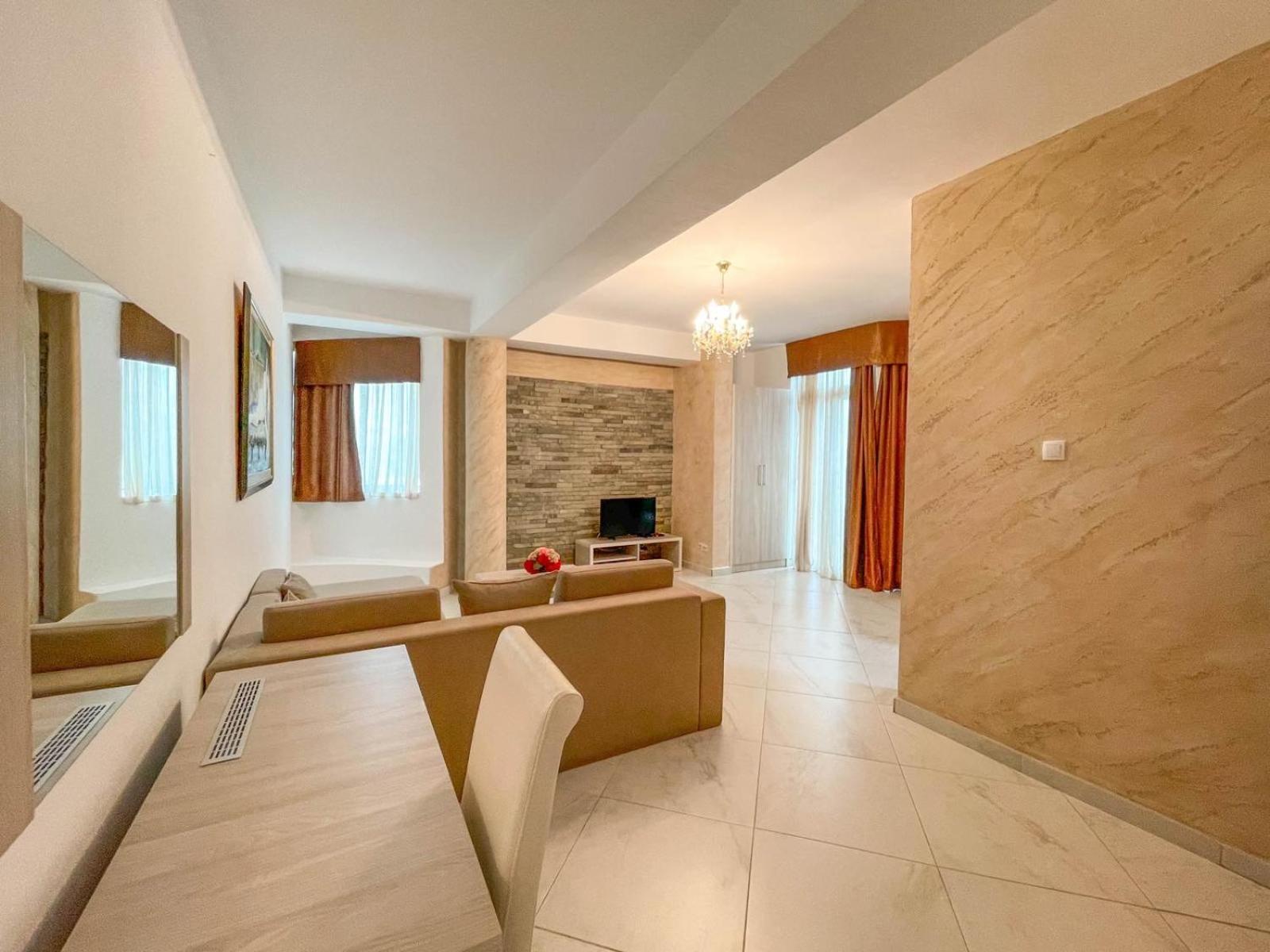 Imperial Hotel Ulcinj Exterior photo