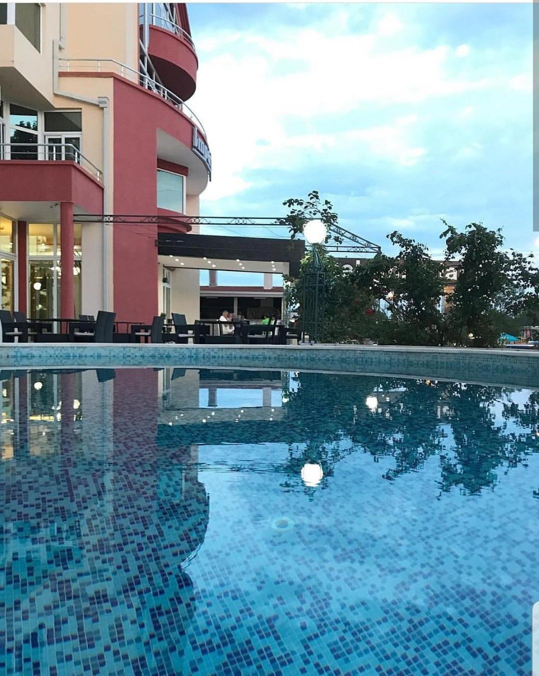 Imperial Hotel Ulcinj Exterior photo